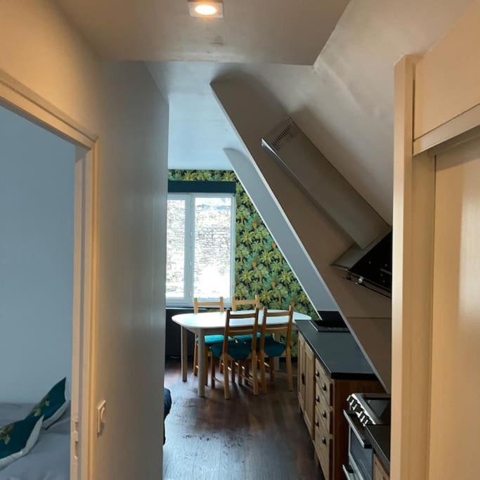 En Plein Centre De Dinan Apartman Kültér fotó